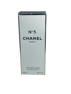 🦋 CHANEL N°5 Body Lotion - White & Gold Packaging